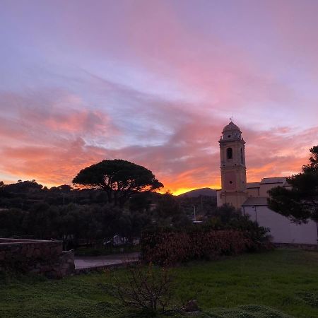 Capraia Isola Екстериор снимка